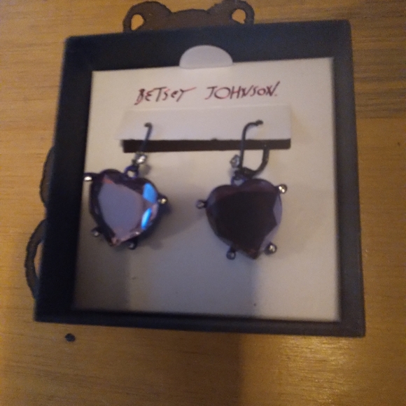 Betsey Johnson Stone Heart Earrings - Picture 6 of 6